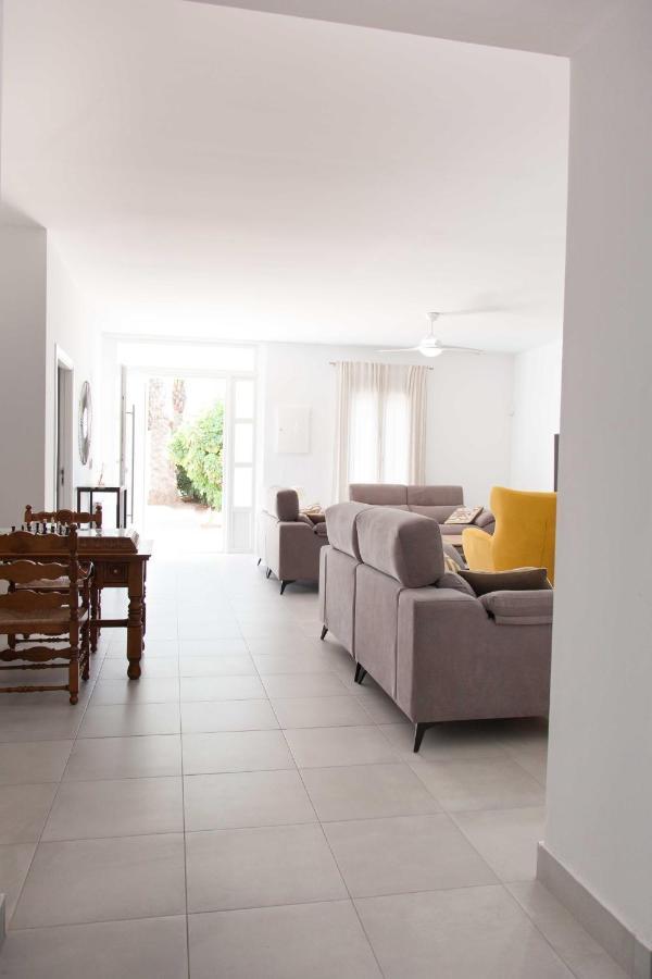 Villa Conchin Casa Junto A Parque Natural Alberic Eksteriør bilde